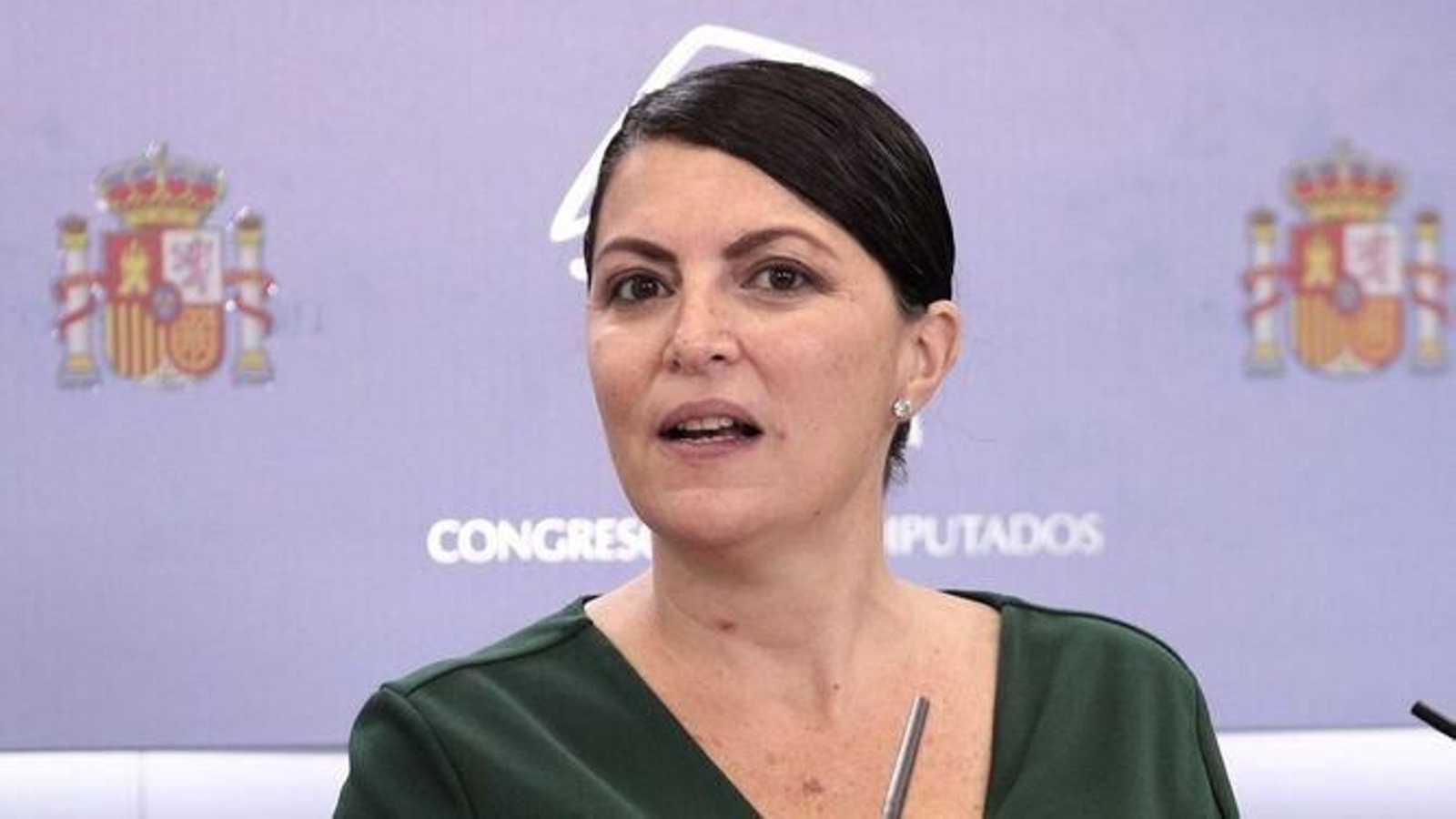 La polémica de Macarena Olona y Esther Palomeras: El currículun de la diputada de Vox por Granada