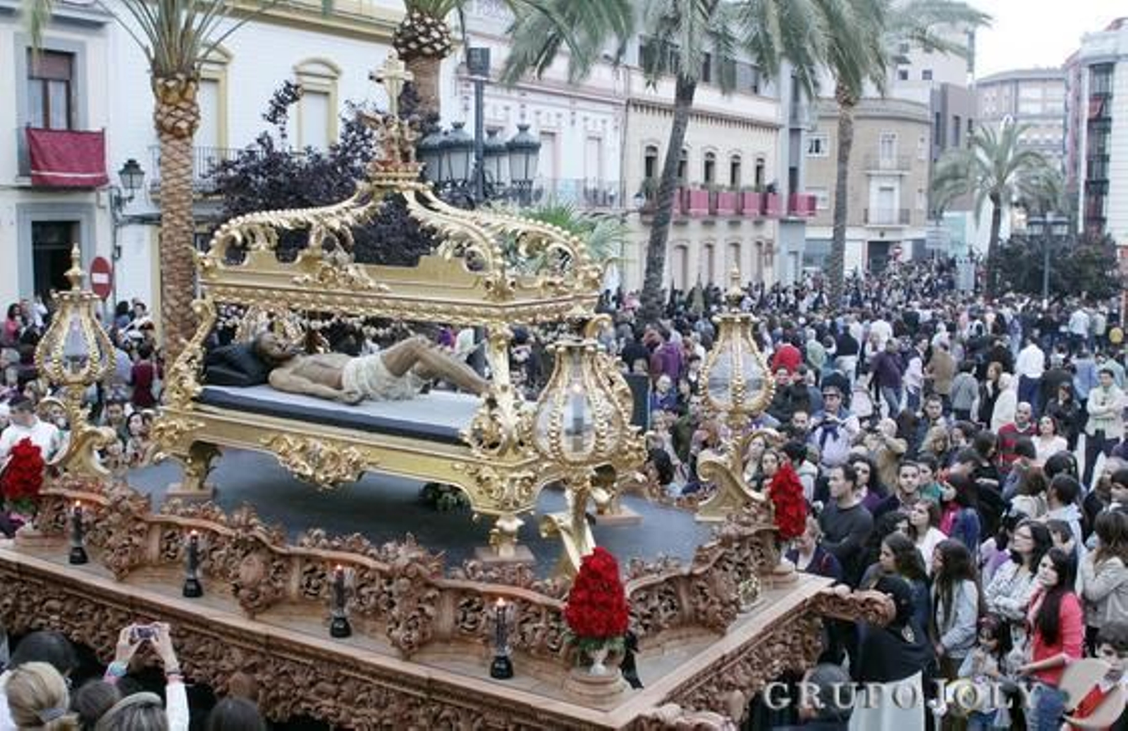 Las imágenes del Viernes Santo en Huelva