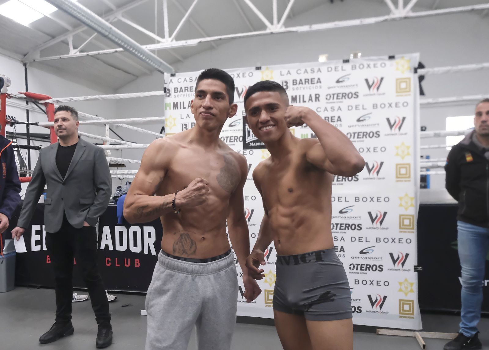 Así ha sido el pesaje previo a la pelea entre El Cazador Jr y Ronny Landaeta en Córdoba