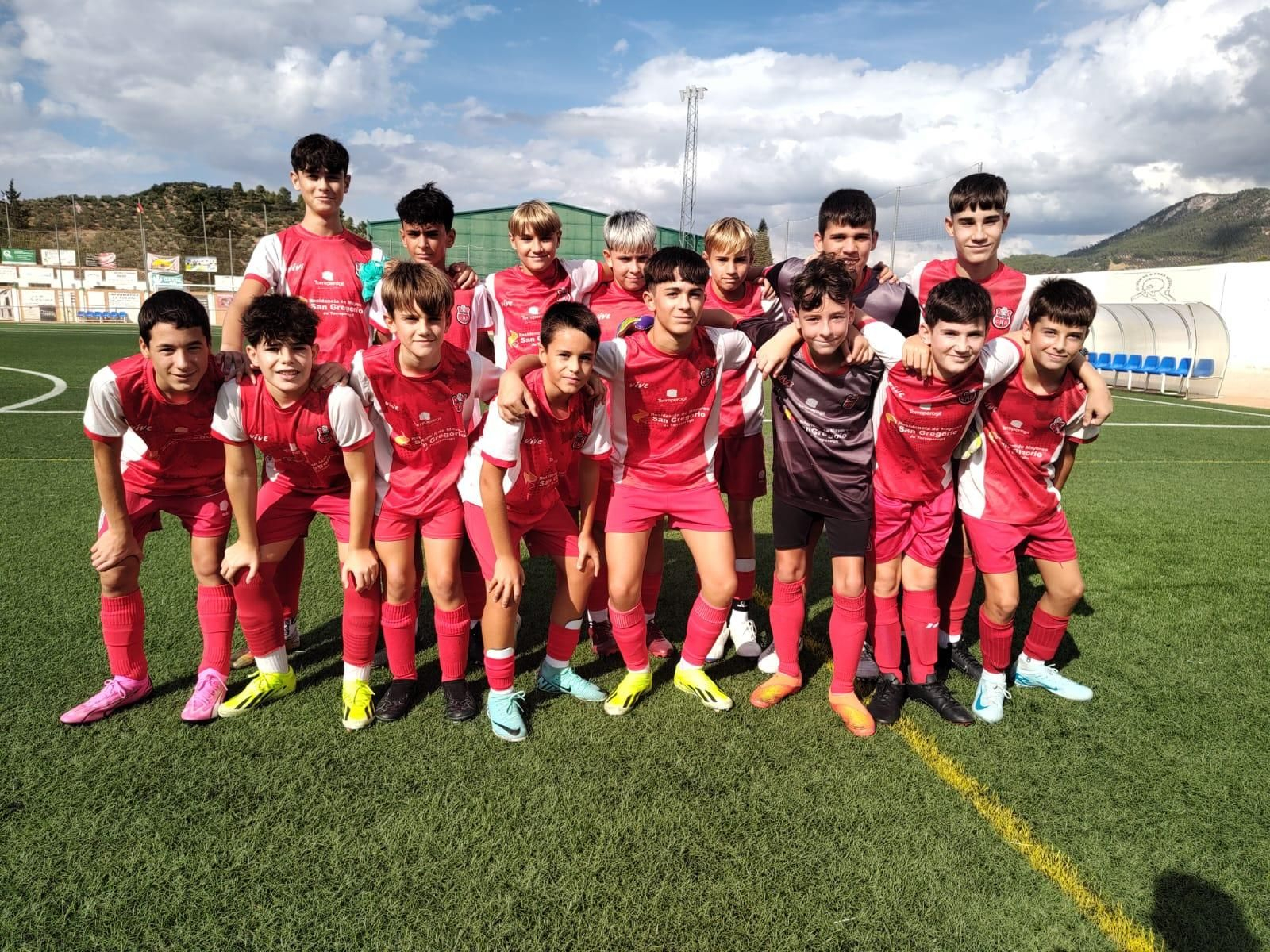 La "Fábrica" de las categorías inferiores del CD Torreperogil, en imágenes