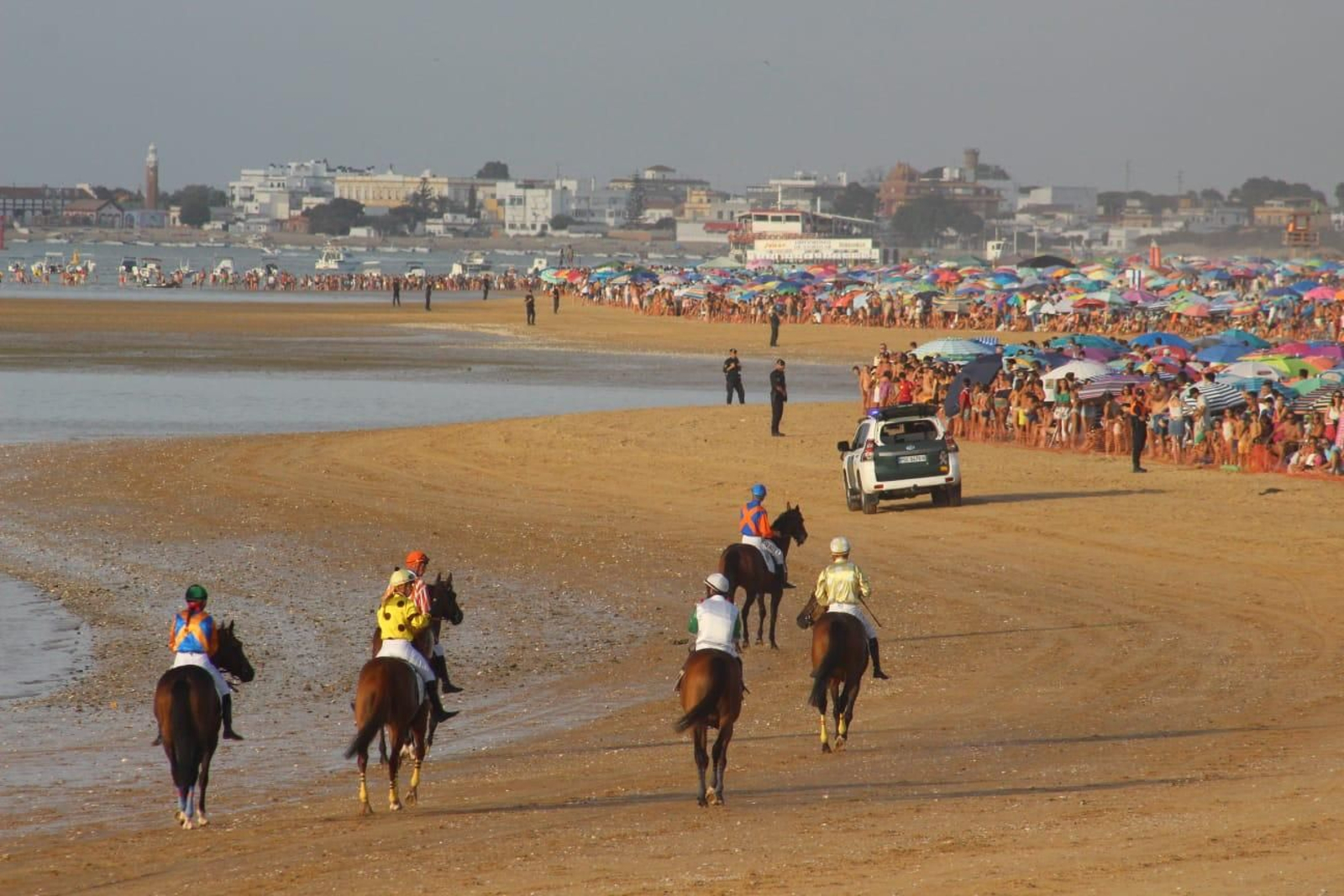 Imágenes del tercer día de las Carreras de Caballos de Sanlúcar.