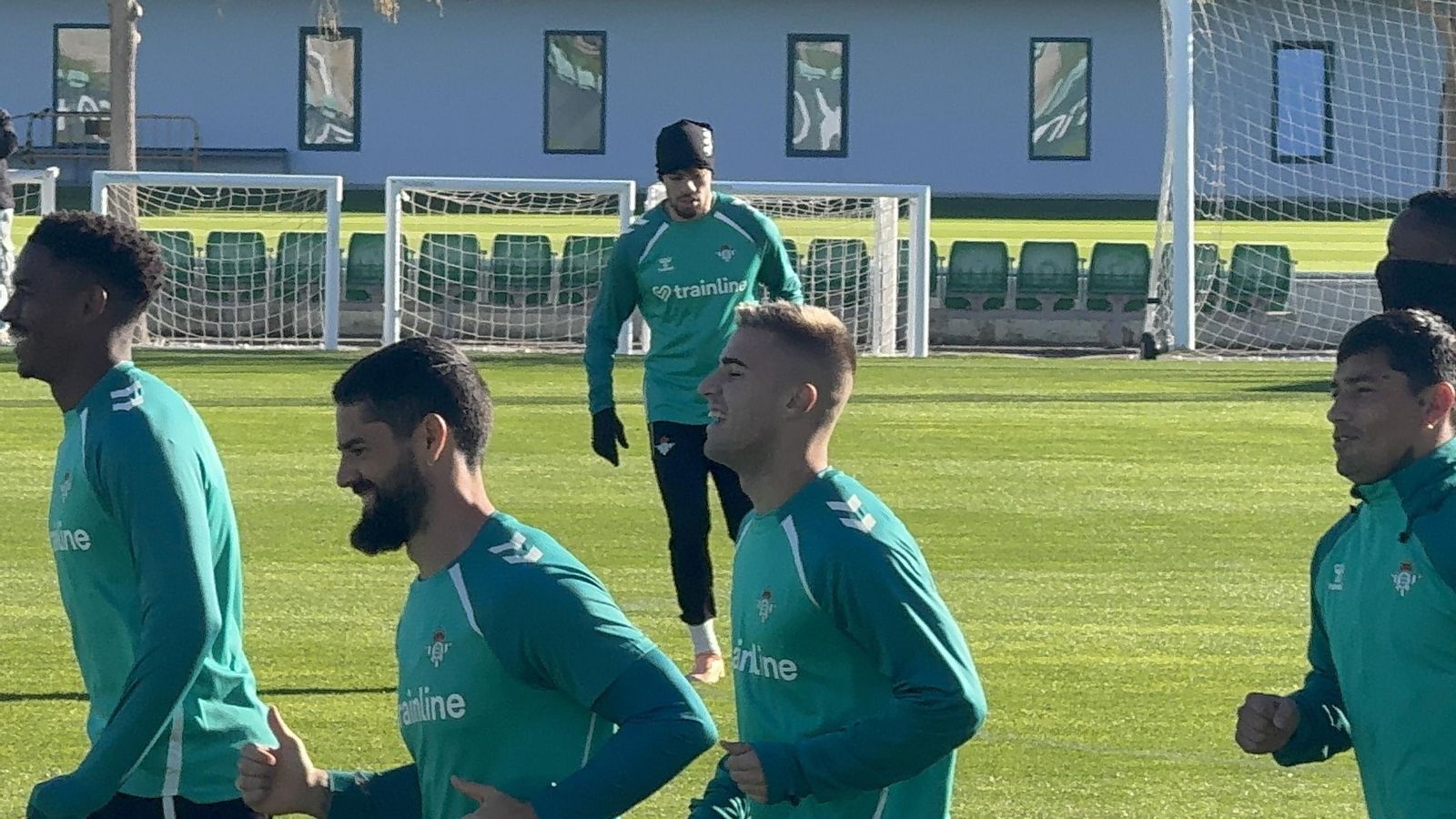 Abde entrena con el resto de sus compañeros