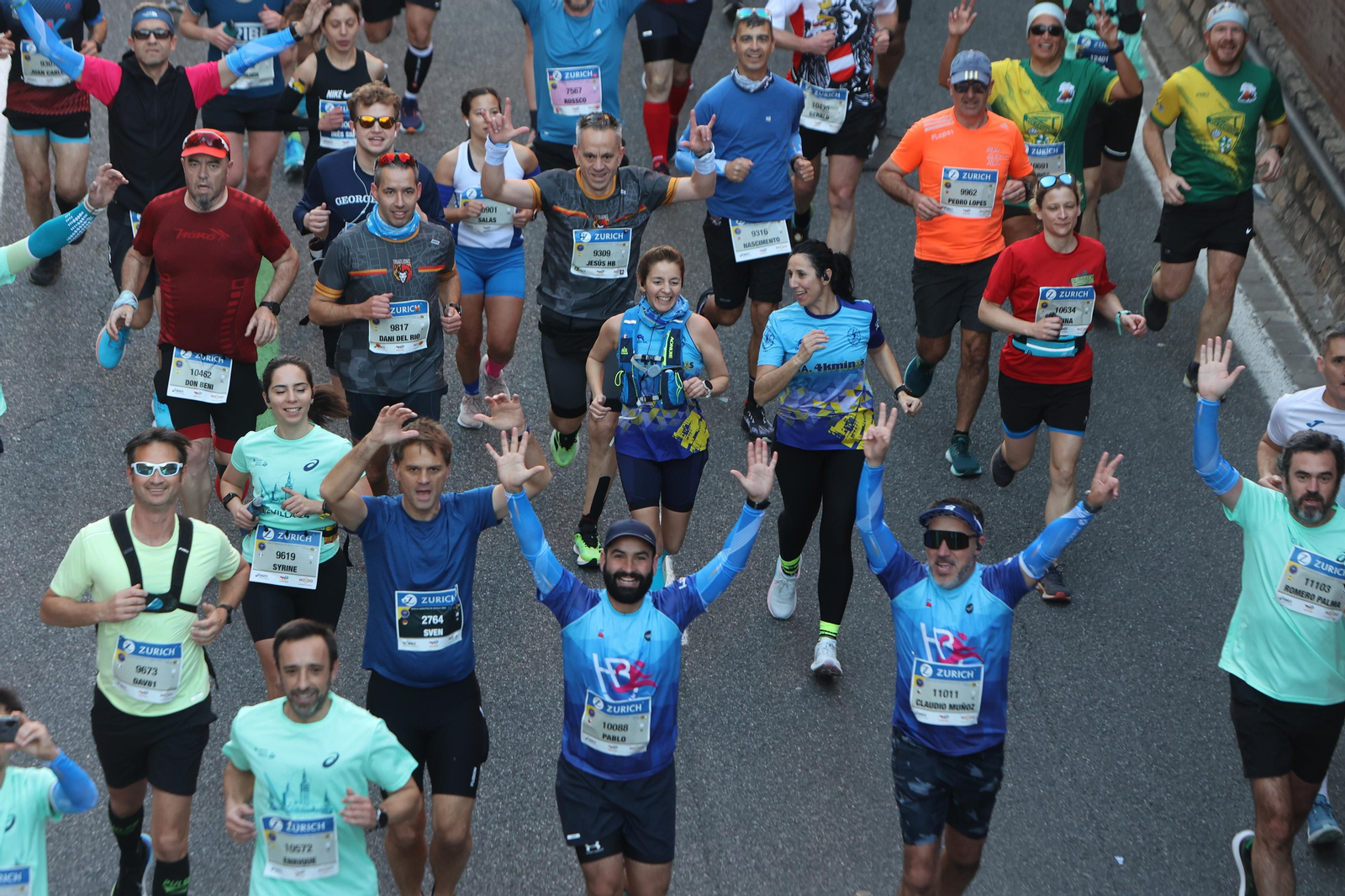 Búscate en la Zurich maratón de Sevilla
