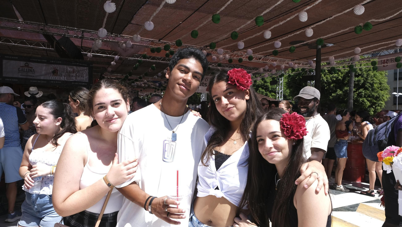 Sábado de Feria del Mediodía de Almería en La Bellota y El Buey, en La Cuarta Planta y en los ambigús