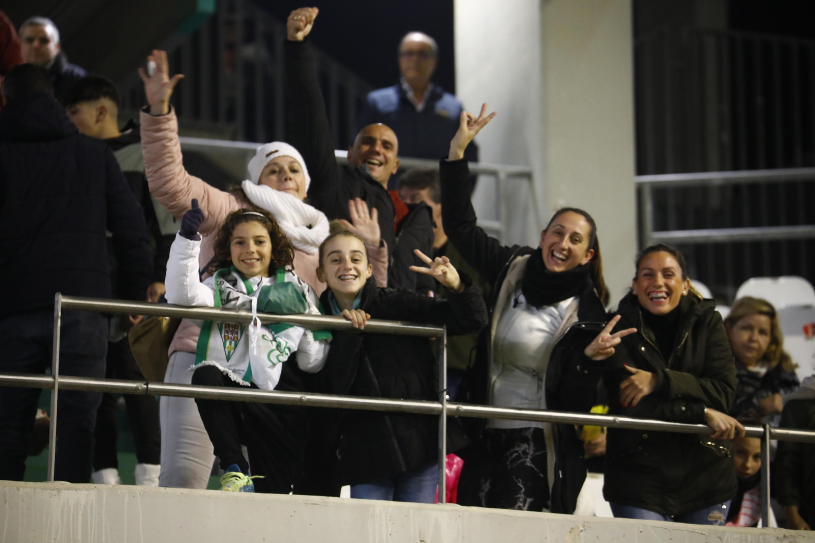 Las imágenes del ambiente en El Arcángel en el Córdoba CF - Pontevedra CF
