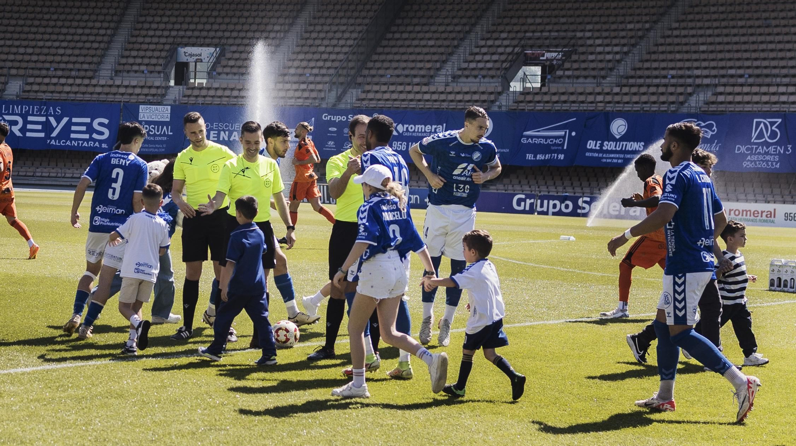 Las imágenes del derbi entre Xerez DFC y Xerez CD en Chapín