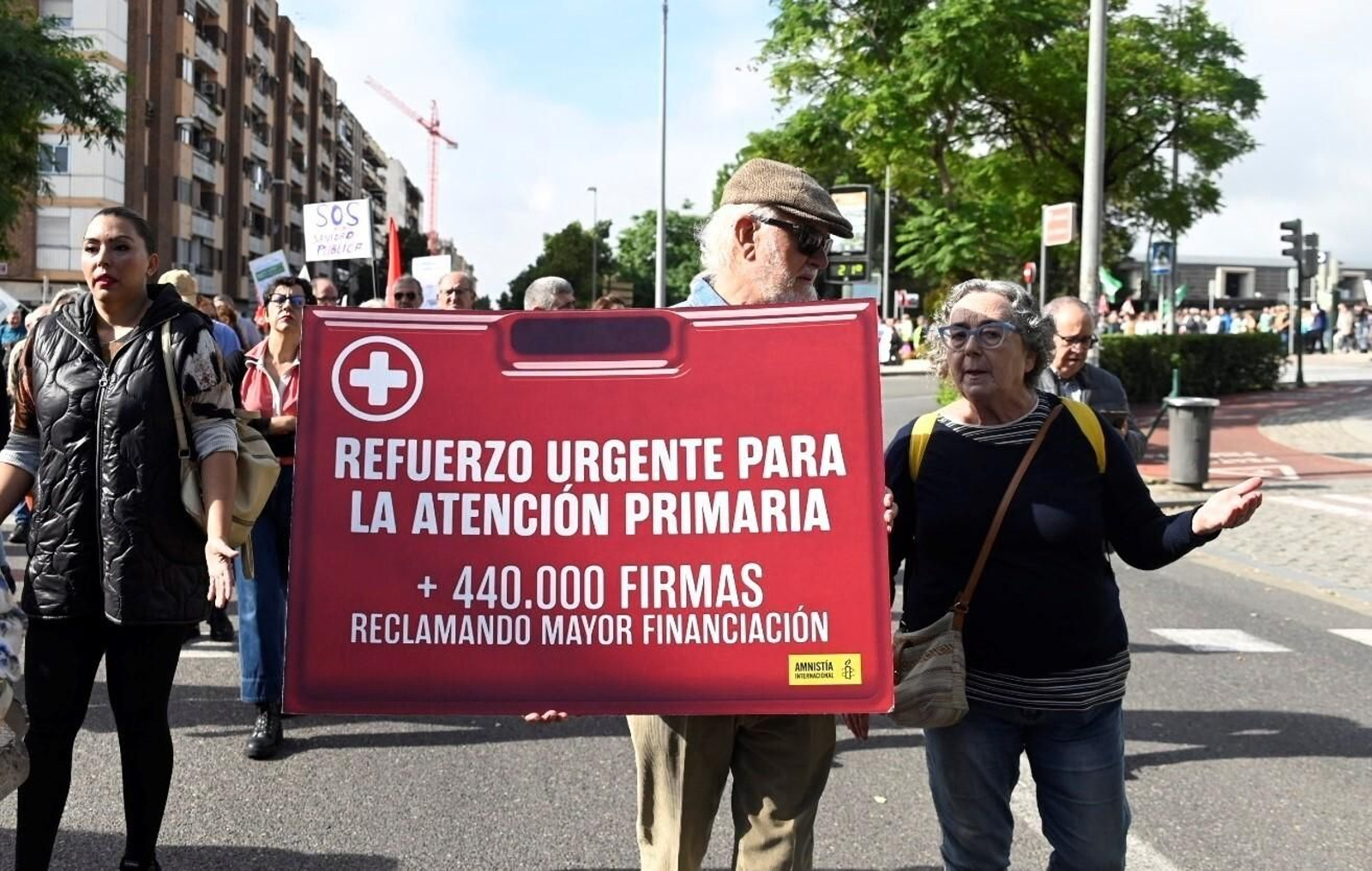 La manifestación en defensa de la sanidad pública en Córdoba, en imágenes