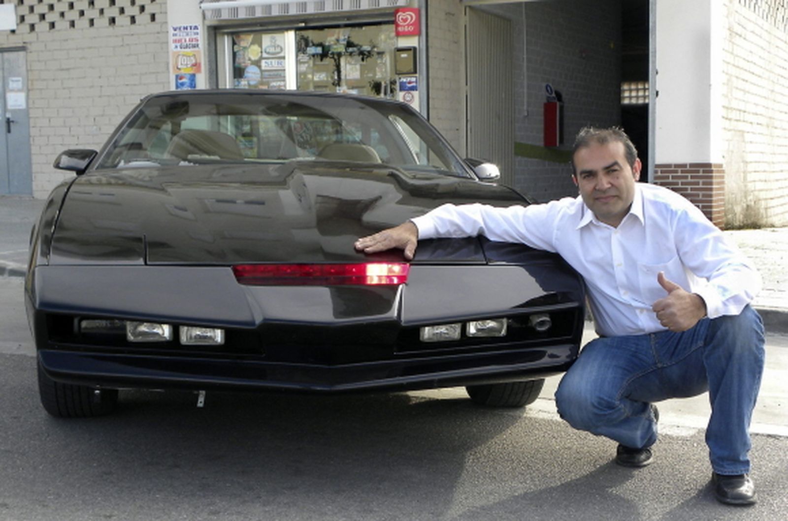 Kitt, el coche fantástico, por las calles malagueñas