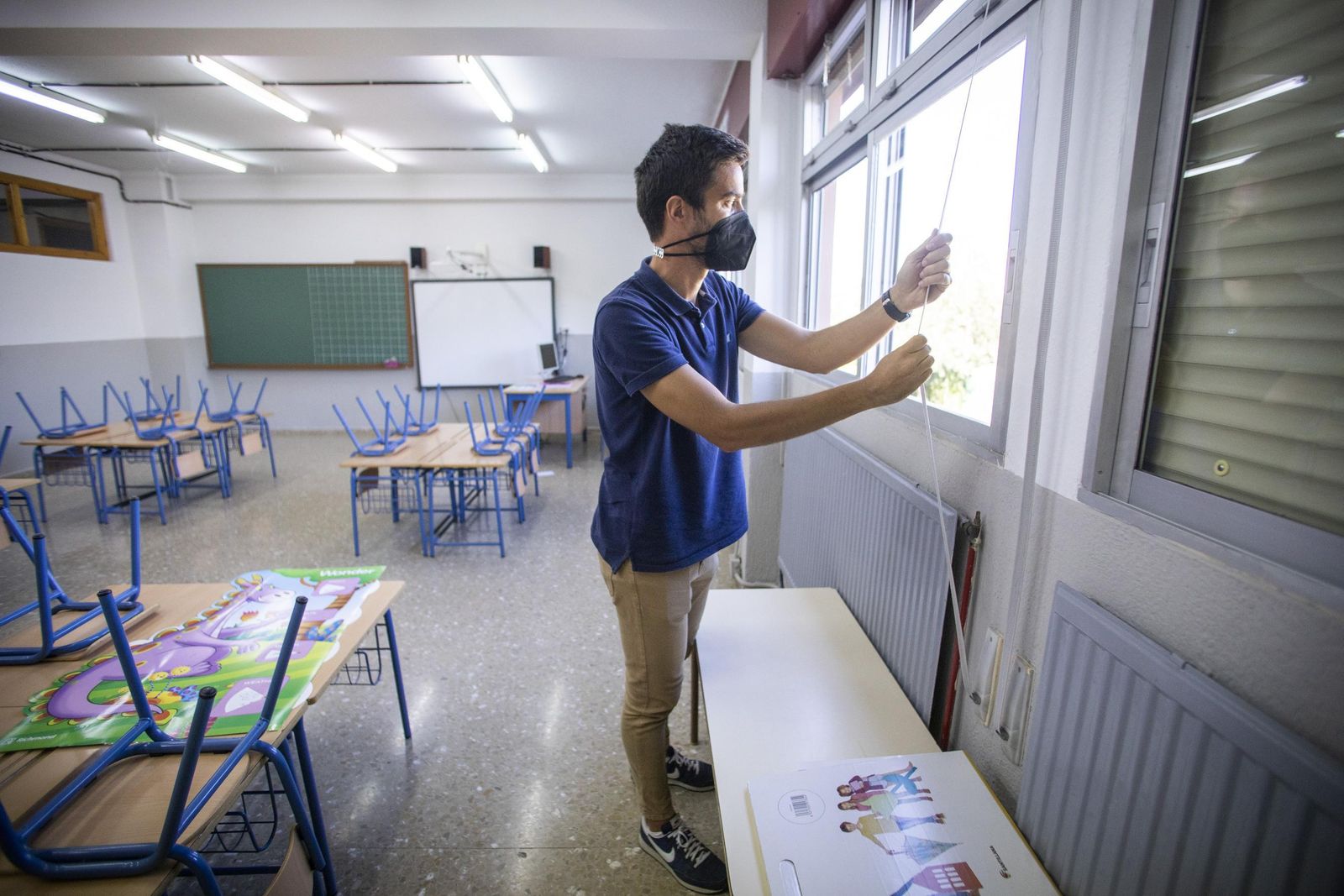Desescalada en los colegios de Granada: Esta es la propuesta de la Junta para eliminar las mascarillas en las aulas