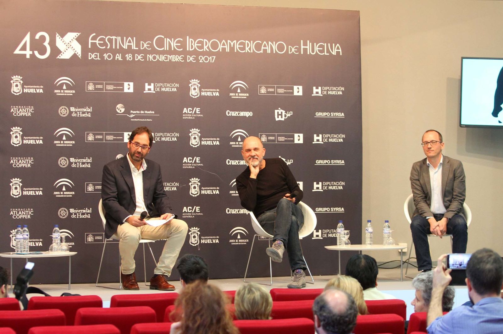 Imágenes de la entrega del premio Ciudad de Huelva a Darío Grandinetti.