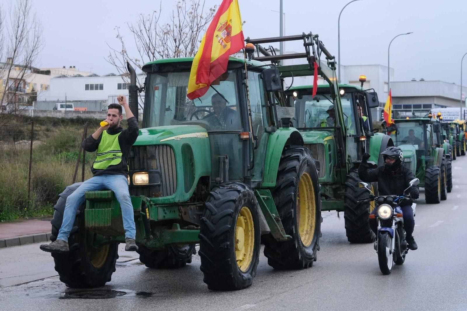 Marcha lenta de los tractores en Ronda. Marcha lenta de los tractores en Ronda.