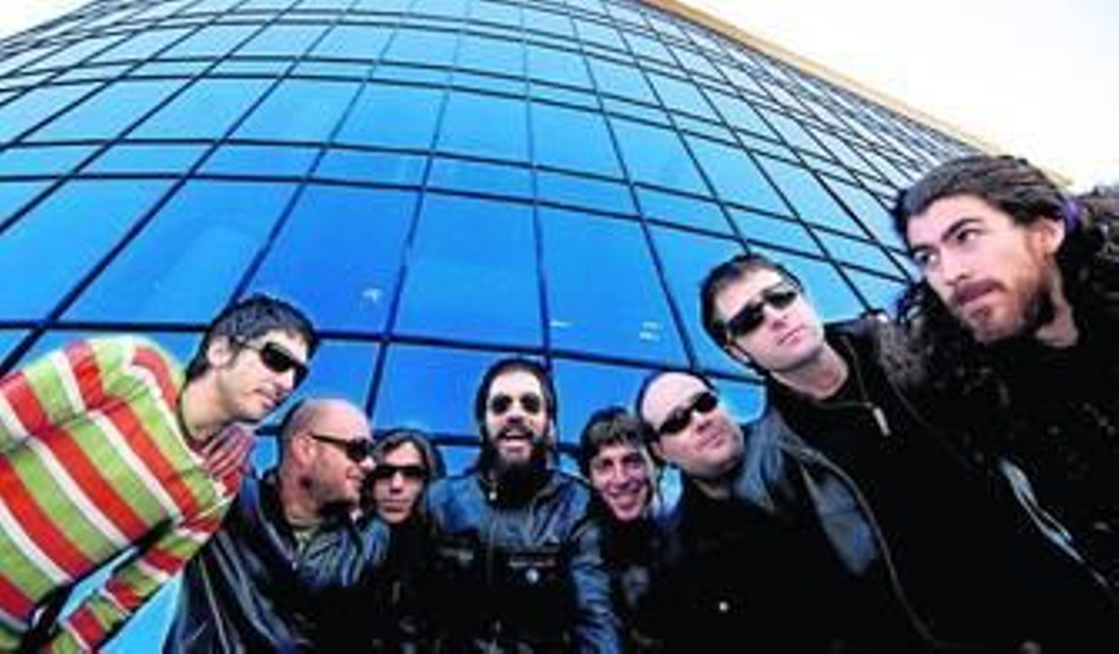 Carlos Díaz, Jimi García, J. J. Machuca, Tony Moreno, Jose Uribe, José Gustavo Cabrerizo, Pruden Valdivieso y Ezequiel Olmos son Eskorzo.