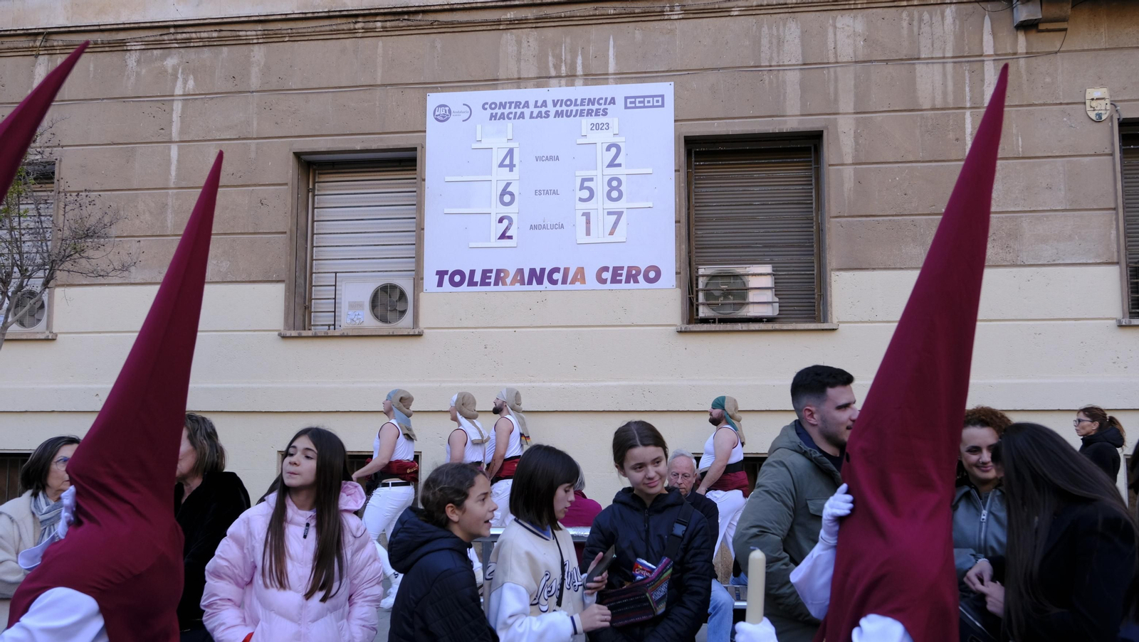 Coronación desaría al viento en su estación de Penitencia