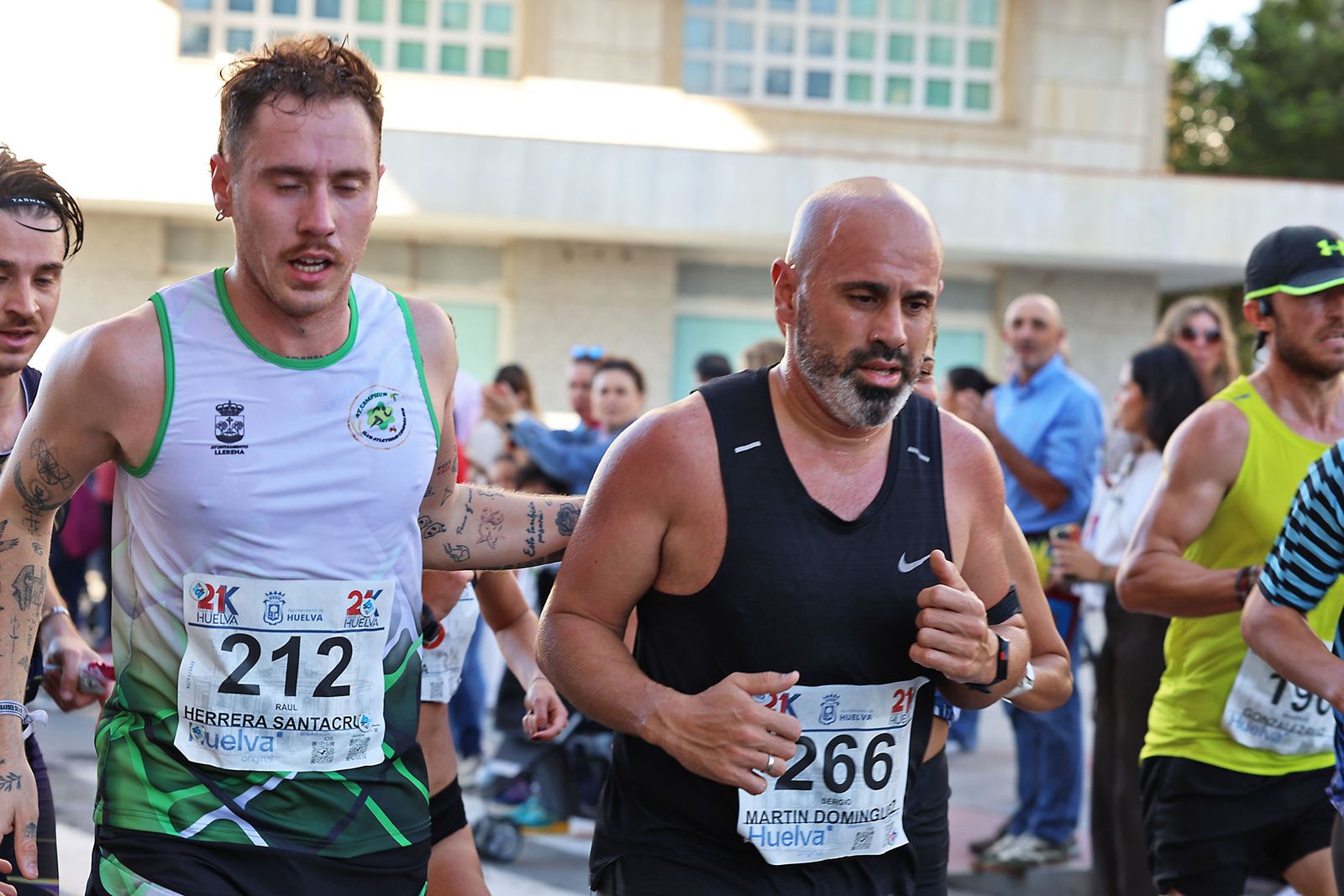 Las mejores imágenes de la carrera 21K Ciudad de Huelva