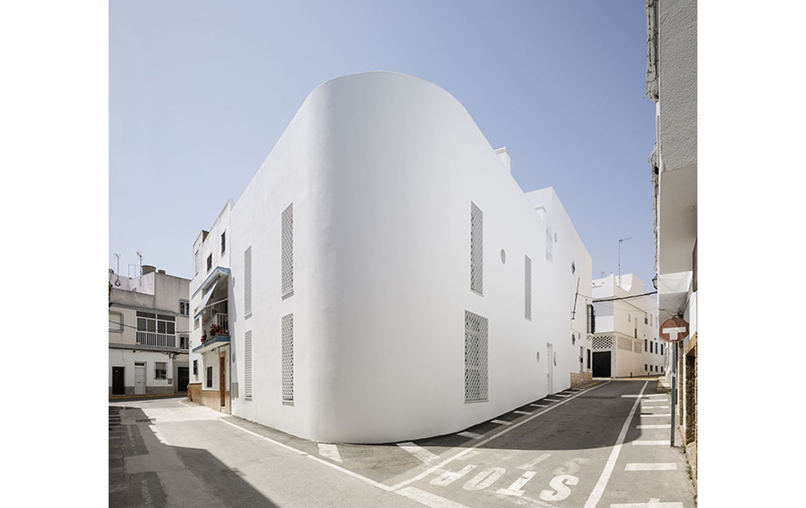 Entre la arquitectura vernácula y la futura