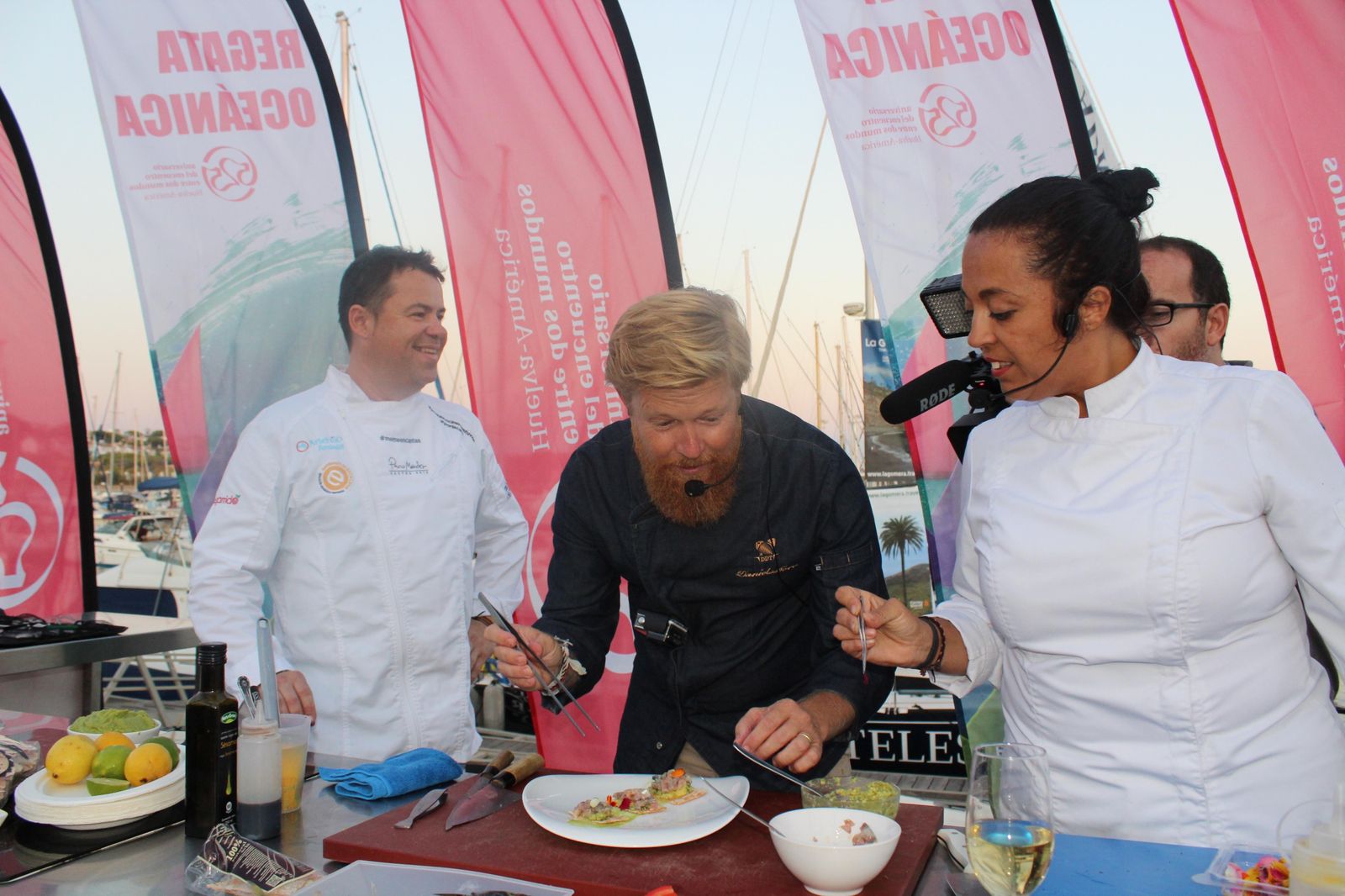 Daniel del Toro durante una demostración.