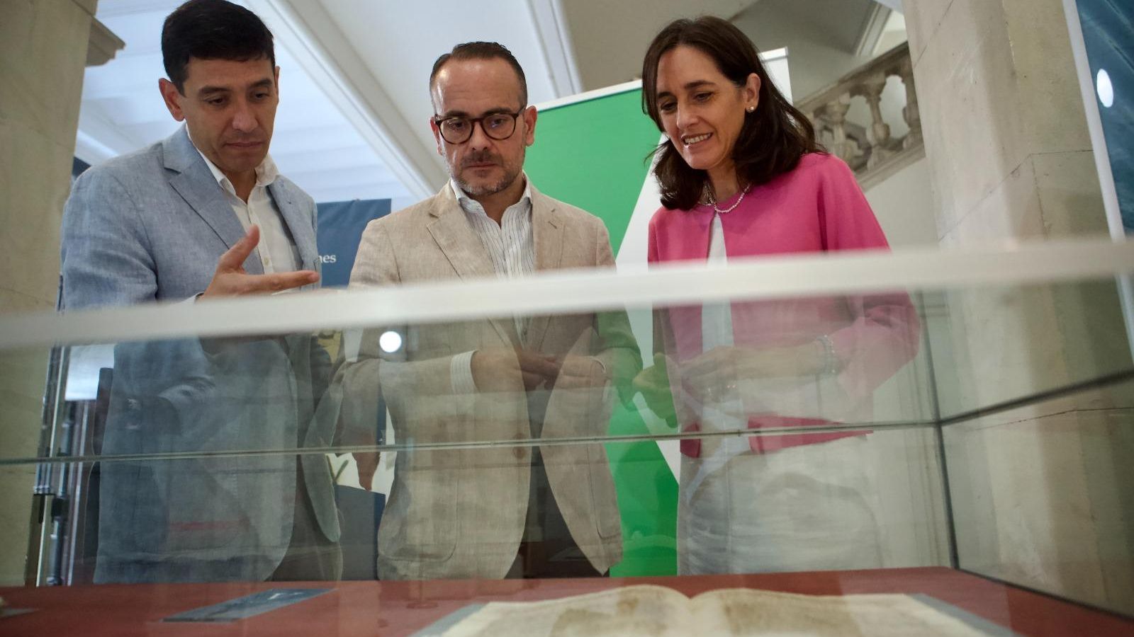 Presentación de la exhibición de los documentos de compra y venta de la Nao Victoria.