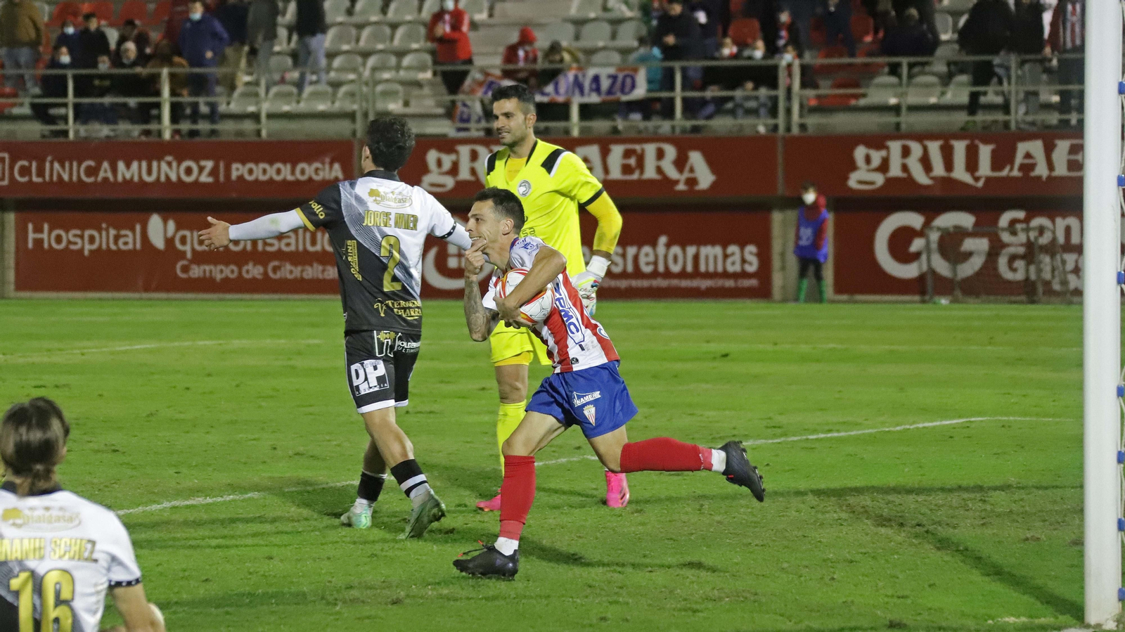 Romero, tras marcar al Unionistas en la Copa hace un año.