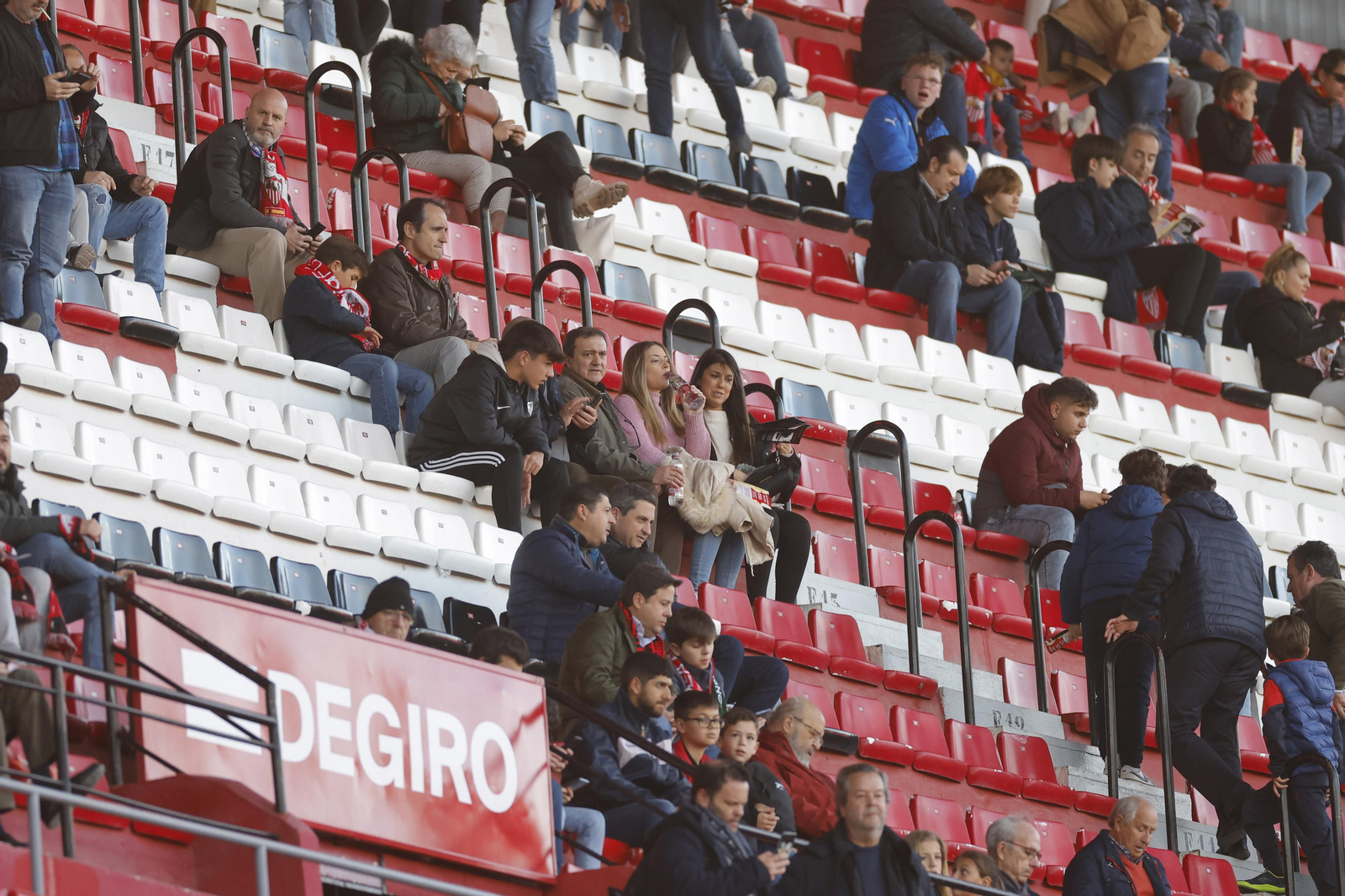 Búscate en las fotos del Sevilla-Mallorca
