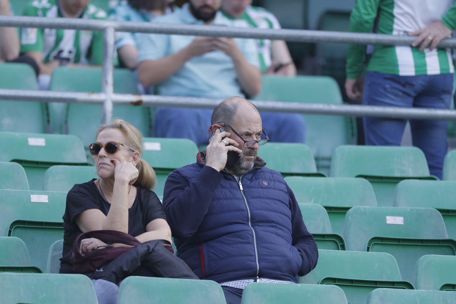 Búscate en las fotos del Betis-Manchester