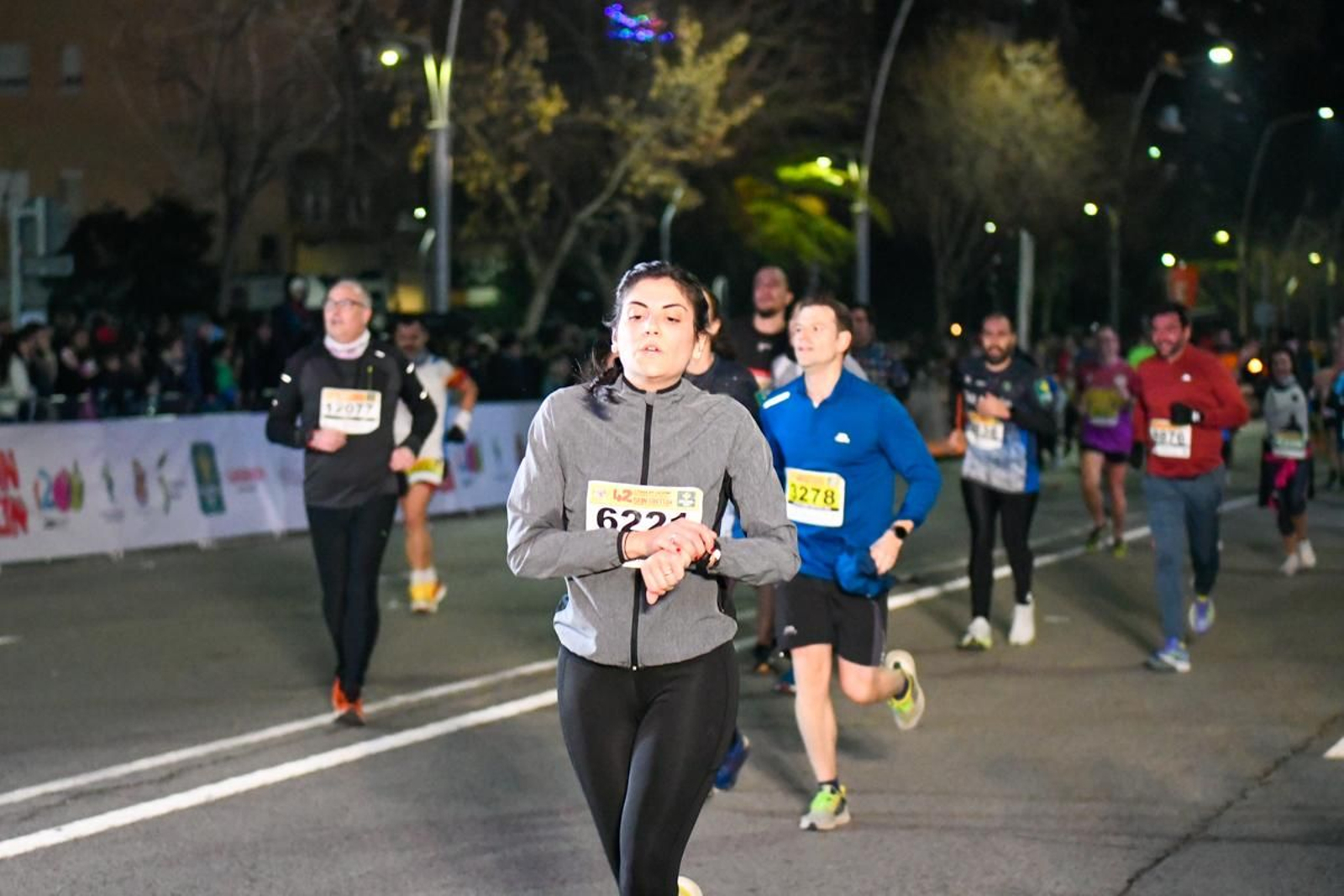 En imágenes: búscate en tu llegada a meta de la Carrera de San Antón 2025 (9)