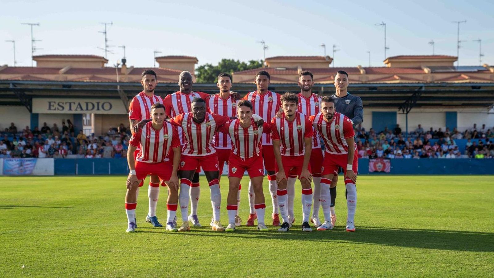 Once inicial del equipo rojiblanco en este amistoso disputado en El Rubial.