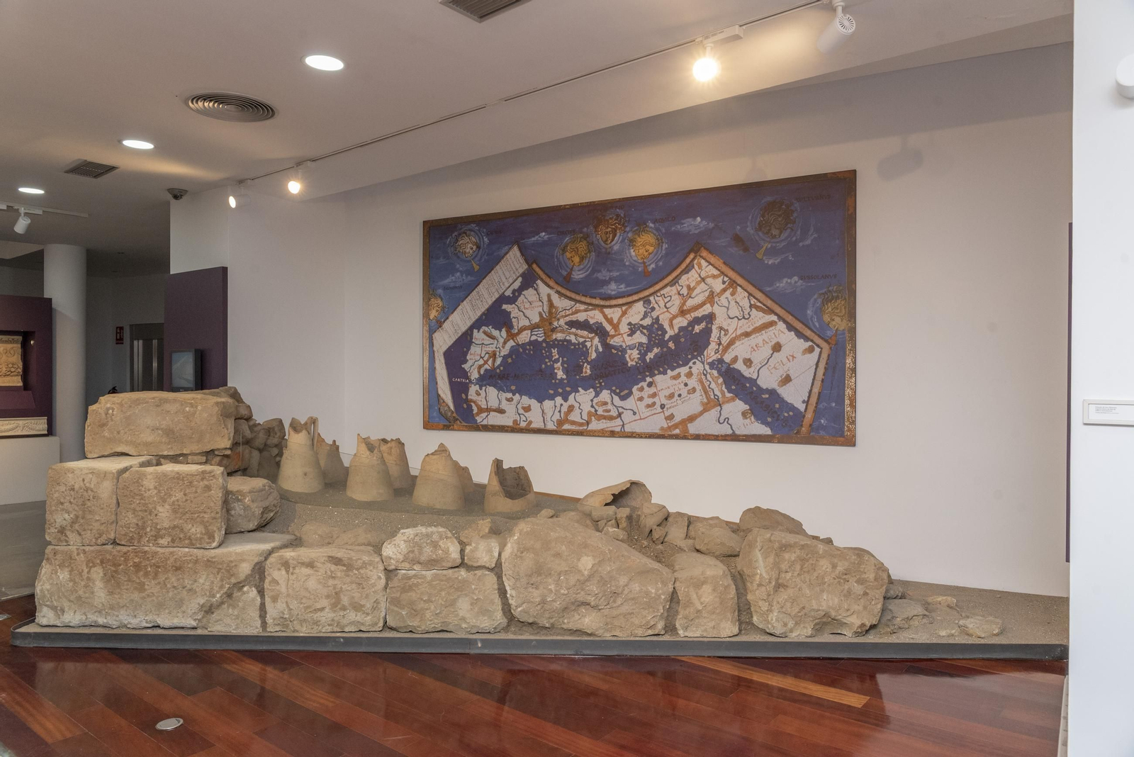 Fotos de la exposición permanente de Carteia en el Museo Municipal de San Roque