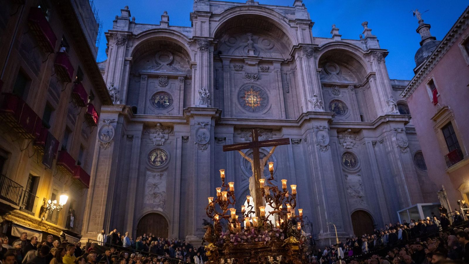 Santísimo Cristo de la Redención en la Plaza de las Pasiegas, Jueves Santo 2025