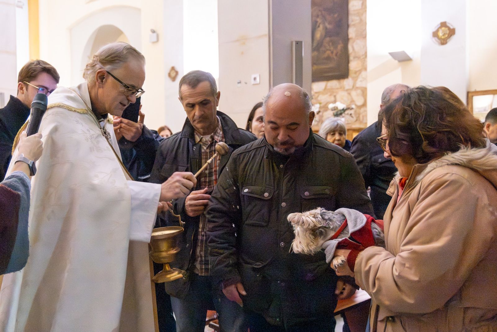 Encendido en Jaén de la lumbre oficial de San Antón 2026 y bendición de los animales