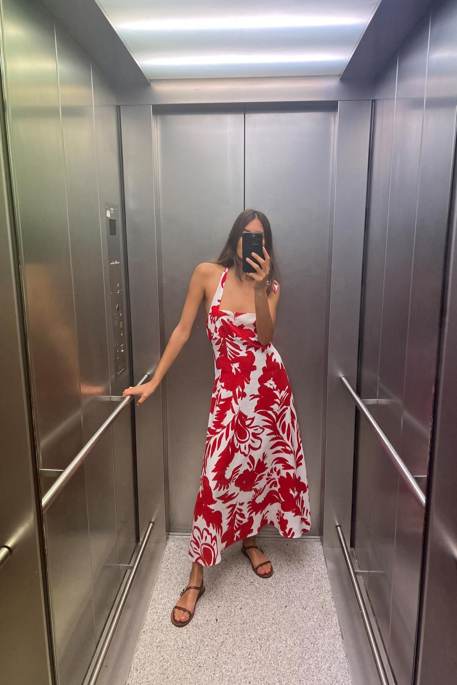 Vestido de flores de Zara. Vestido de flores de Zara.