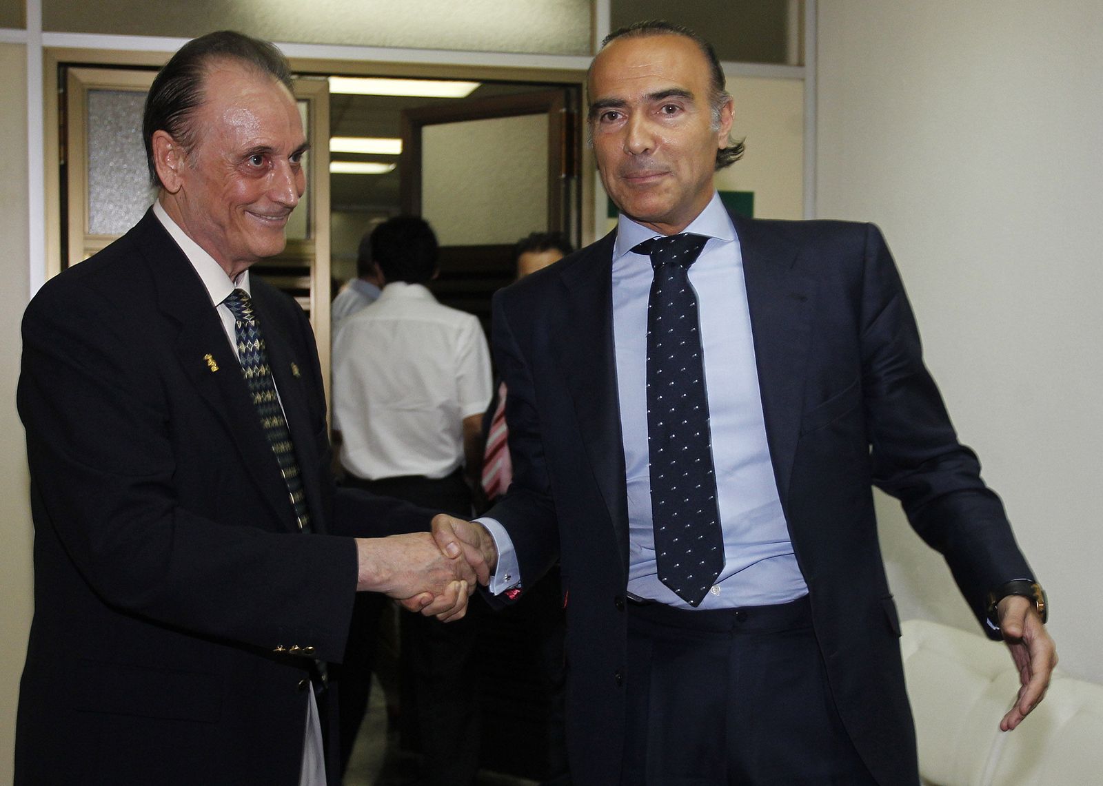 Manuel Ruiz de Lopera y Luis Oliver (derecha)