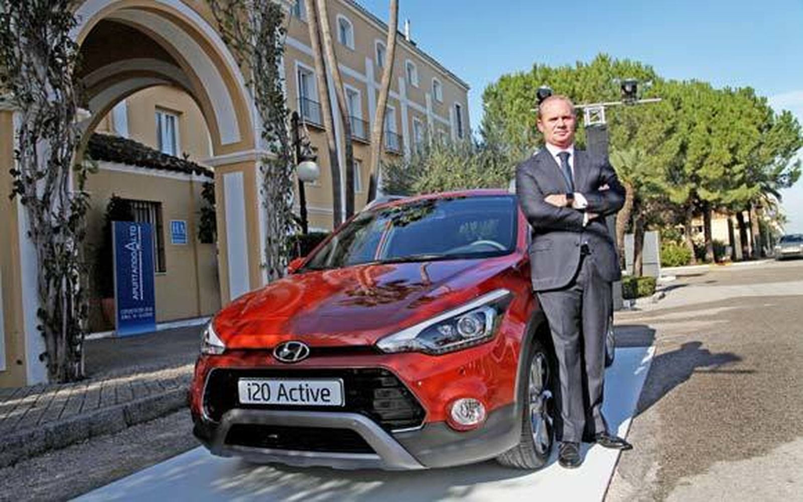 "El coche de hidrógeno es el futuro de verdad; al eléctrico aún le queda mucho"
