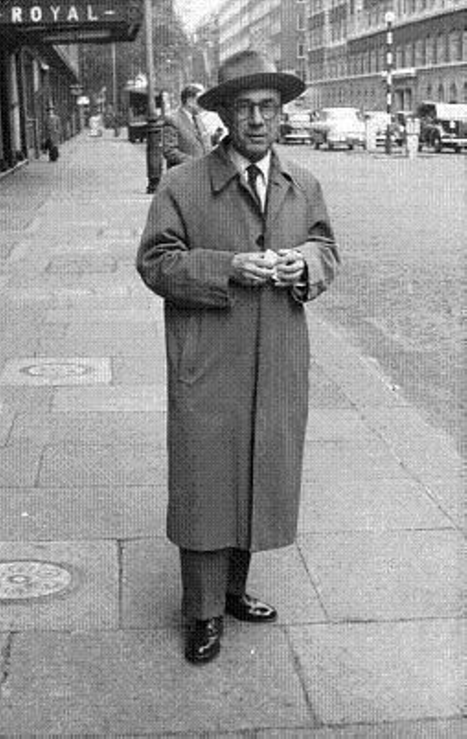 Luis Seco de Lucena y Paredes