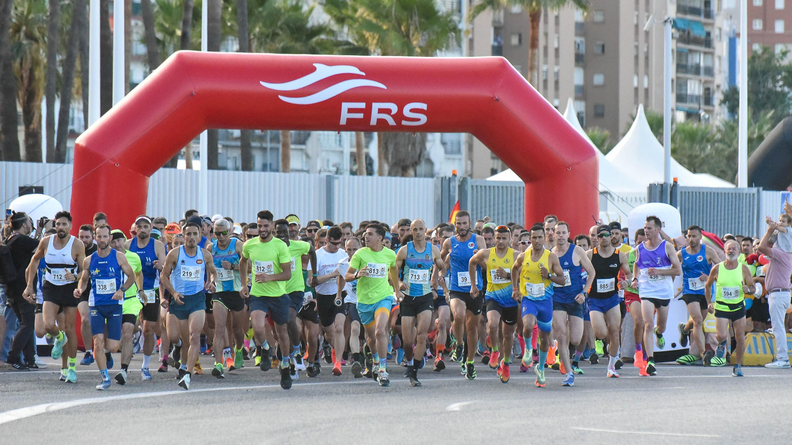 La salida de la Carrera Popular Puerto Bahía de Algeciras de 2023.