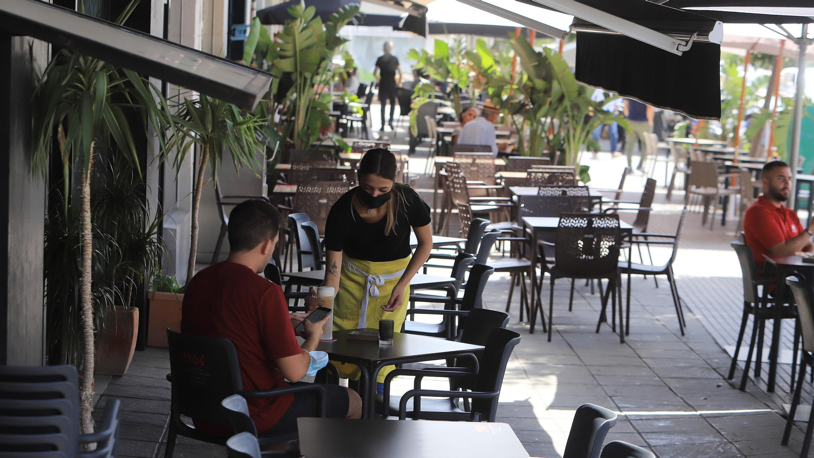 El sector servicios ha sido el más beneficiado durante el pasado agosto.