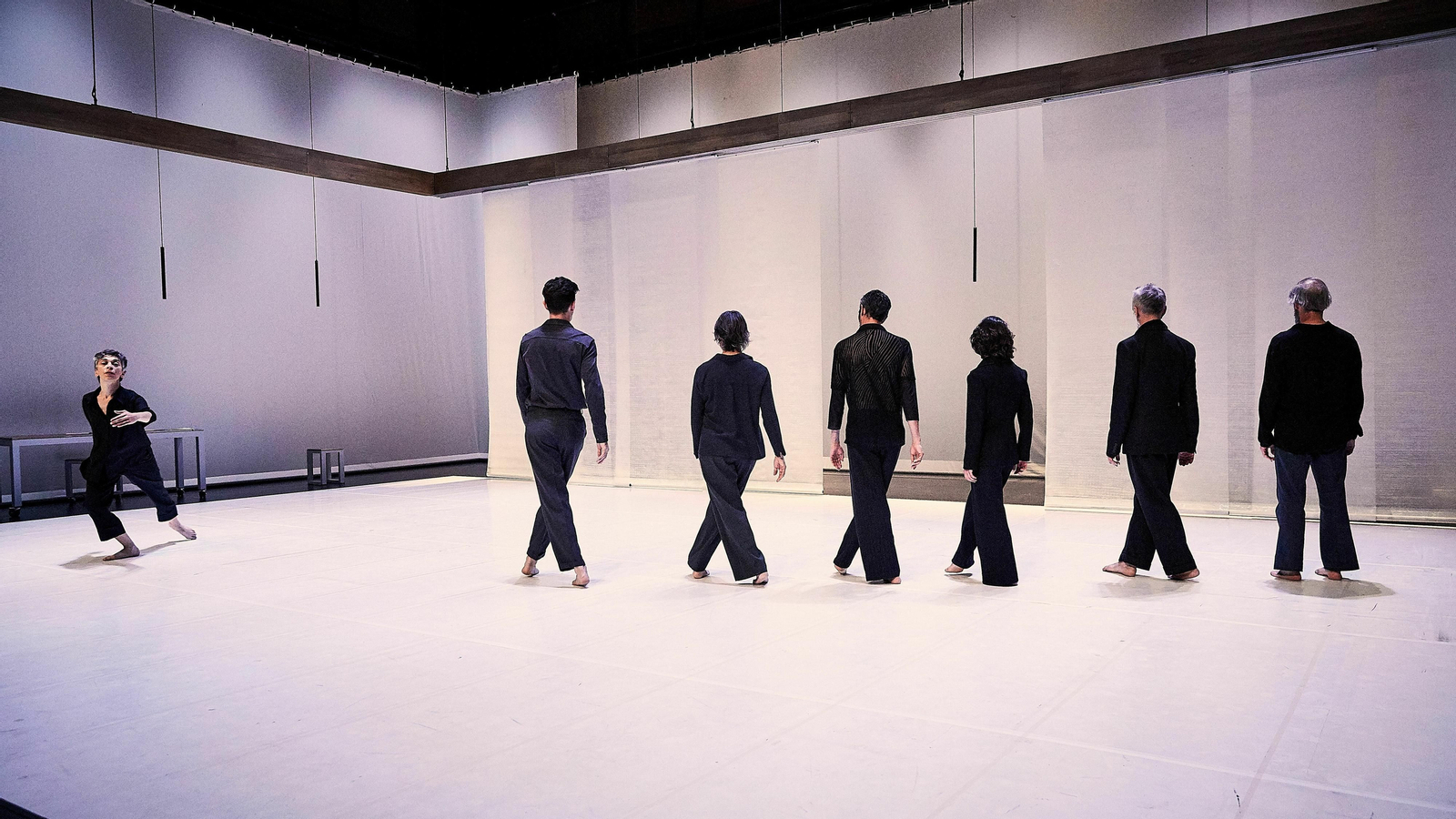 Una de las escenas corales del espectáculo de Mal Pelo.