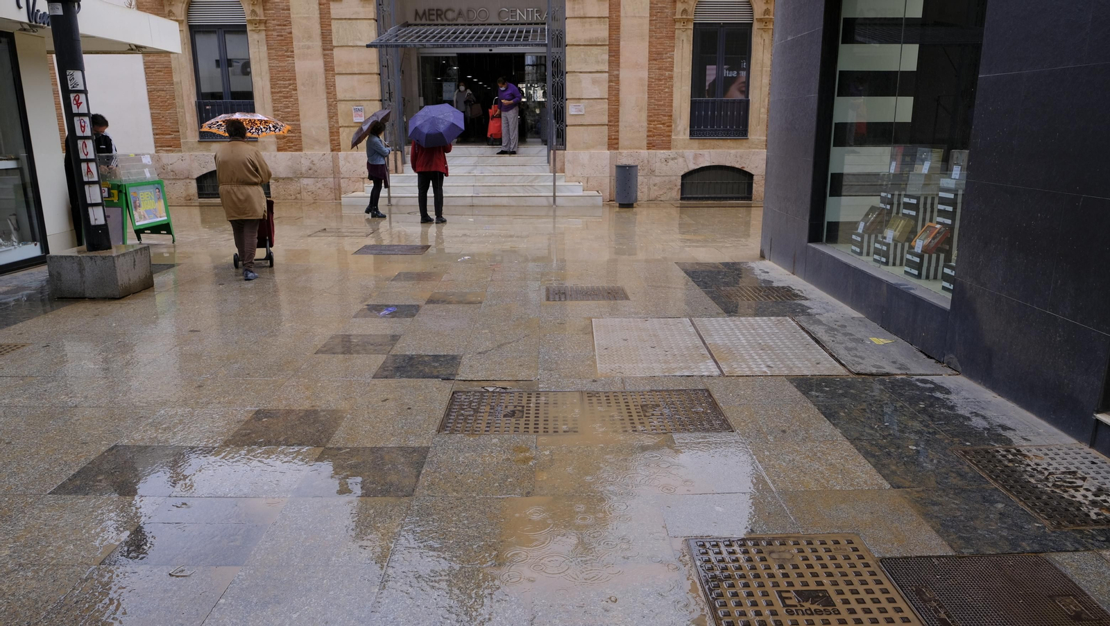 Fotogalería de la lluvia en Almería.