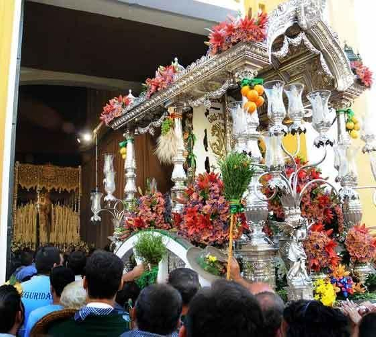 Simpecado de la Hermandad de Triana.  Foto: Juan Carlos Vázquez