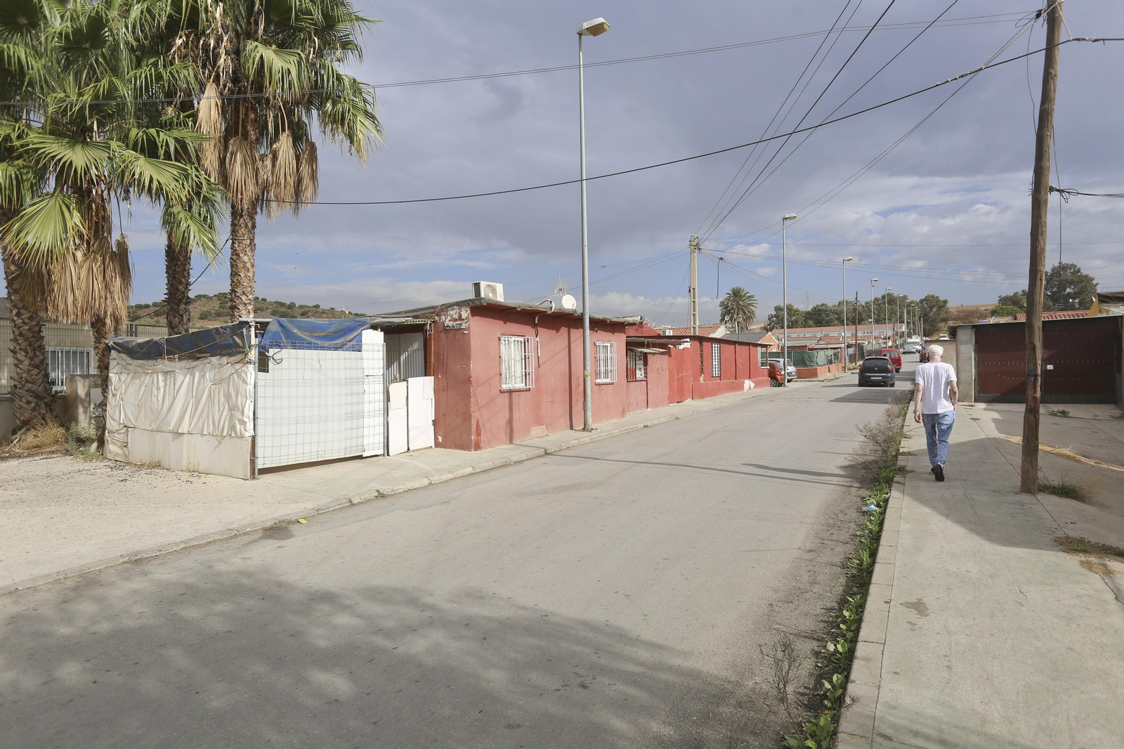 La barriada de Los Asperones y la pobreza 35 años después