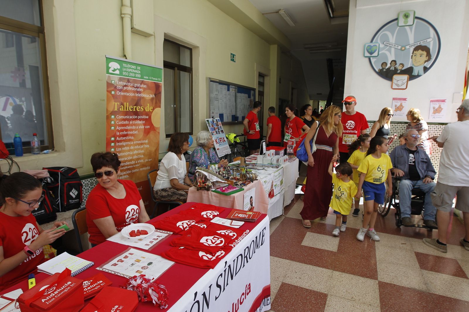 Fotogalería carrera atletismo popular enfermedades poco frecuentes. La Salle Almería