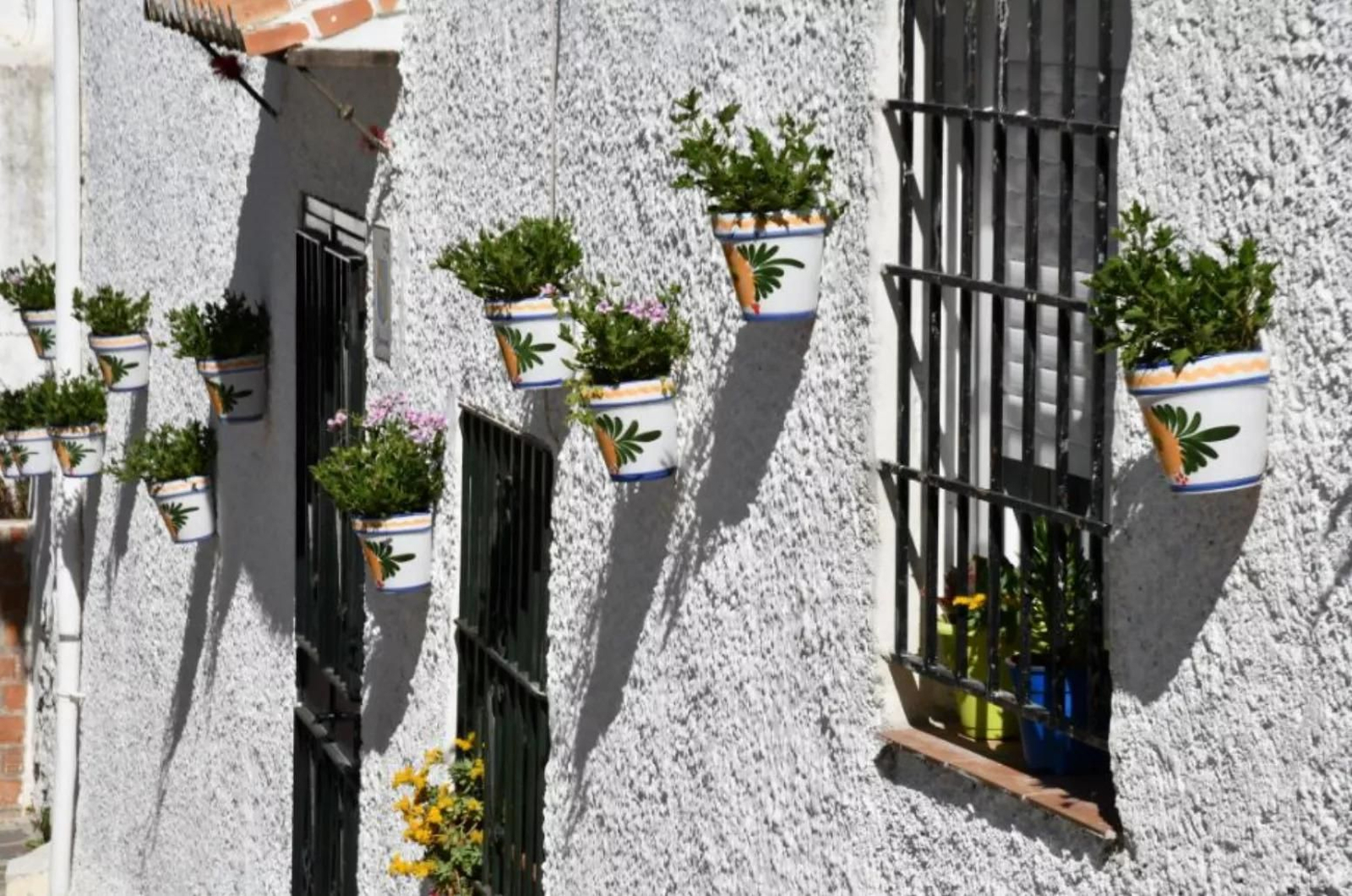 Los pueblos más bonitos de Málaga (y España) que debes visitar este verano