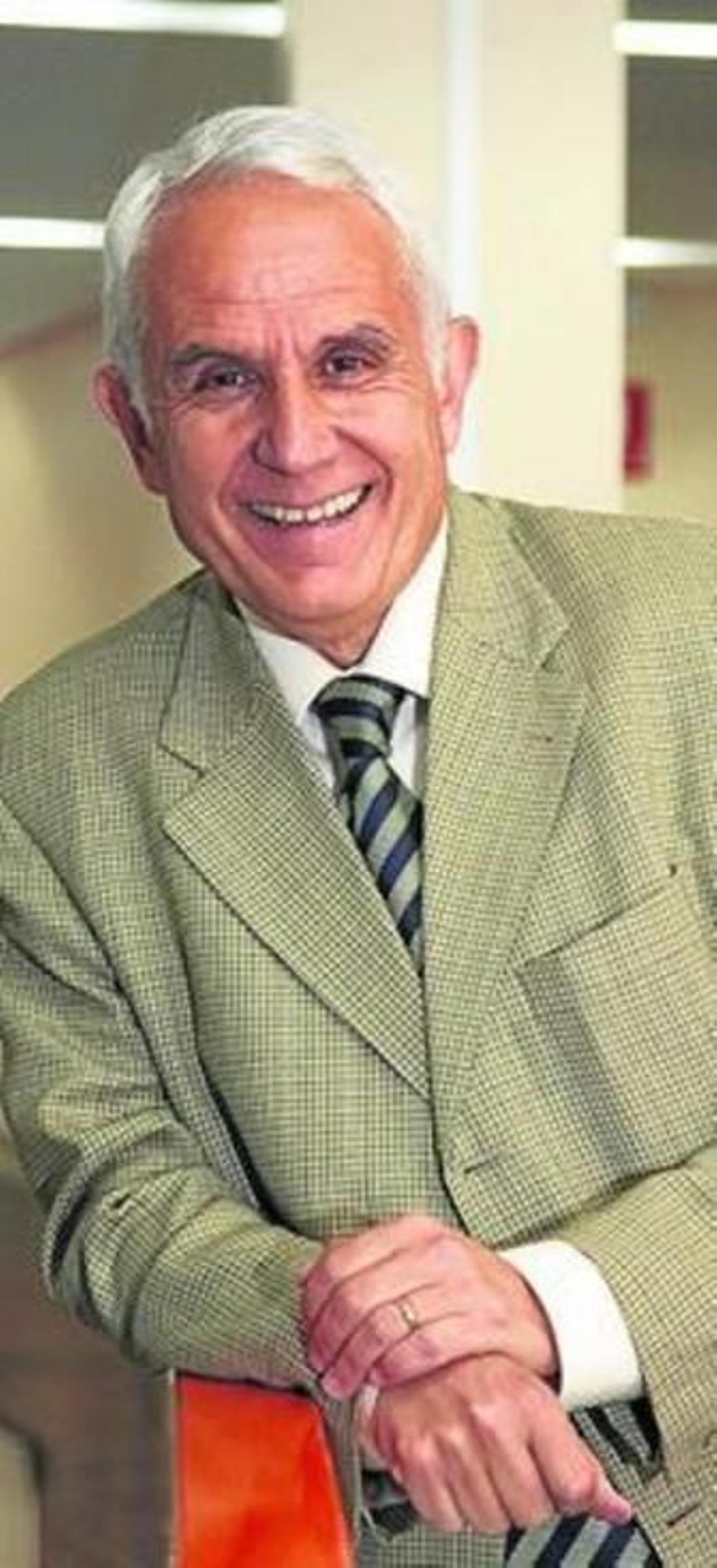 Antonio Pascual Acosta visita hoy la Universidad de Almería.