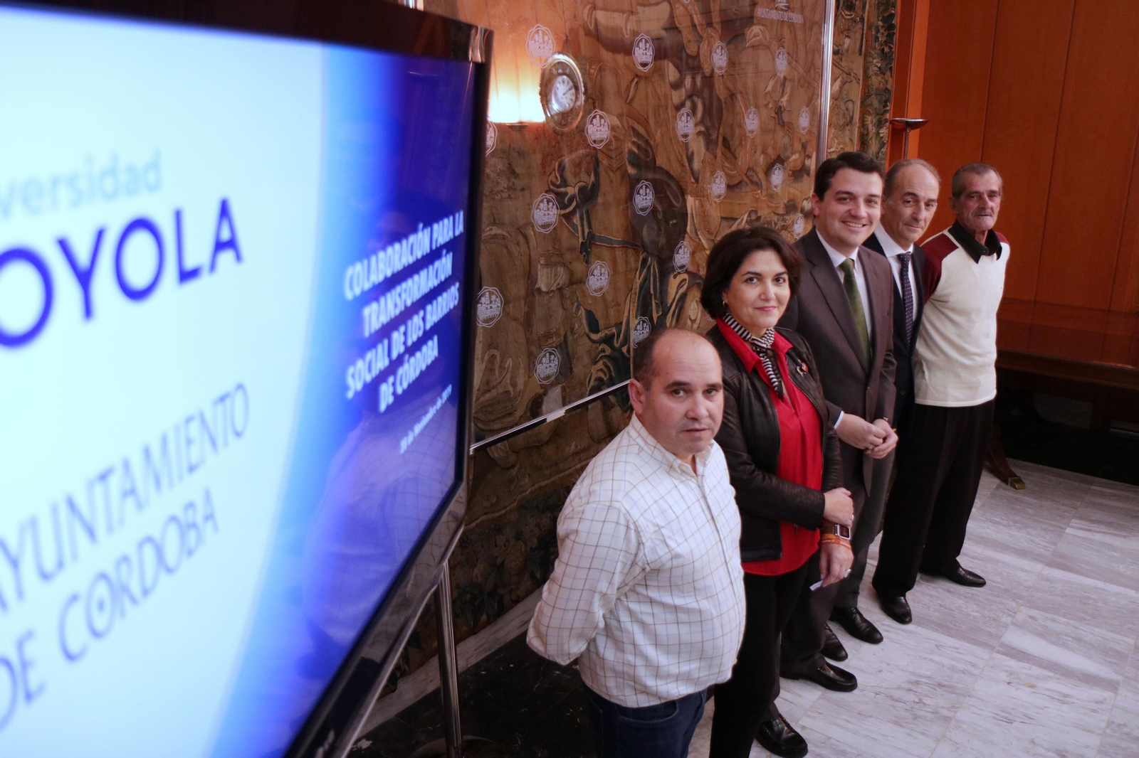 Foto de familia de la presentación del acuerdo.