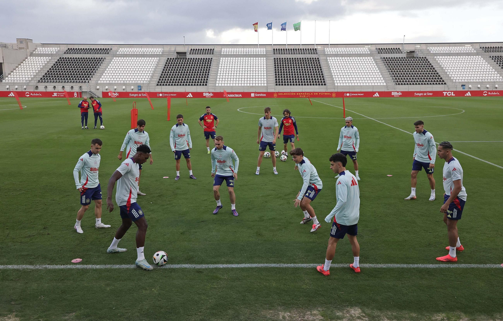 Fotos del entrenamiento de la selección española sub-21 en La Línea