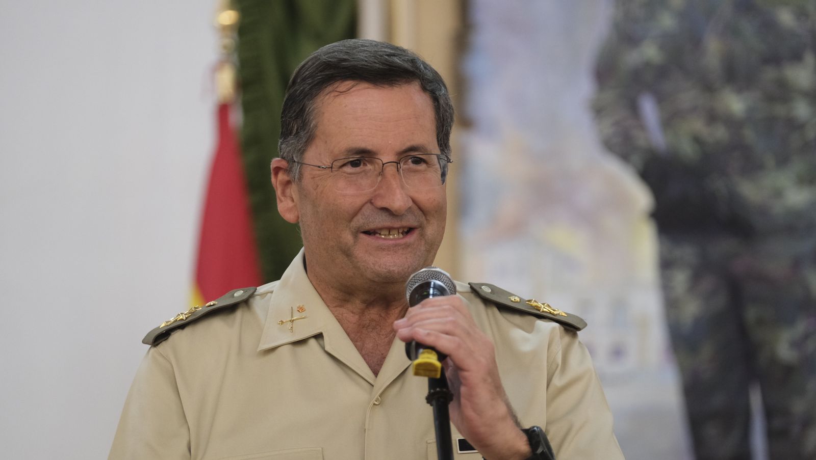 Visita de la Ministra de Defensa Margarita Robles a La Legión Española, en Viator