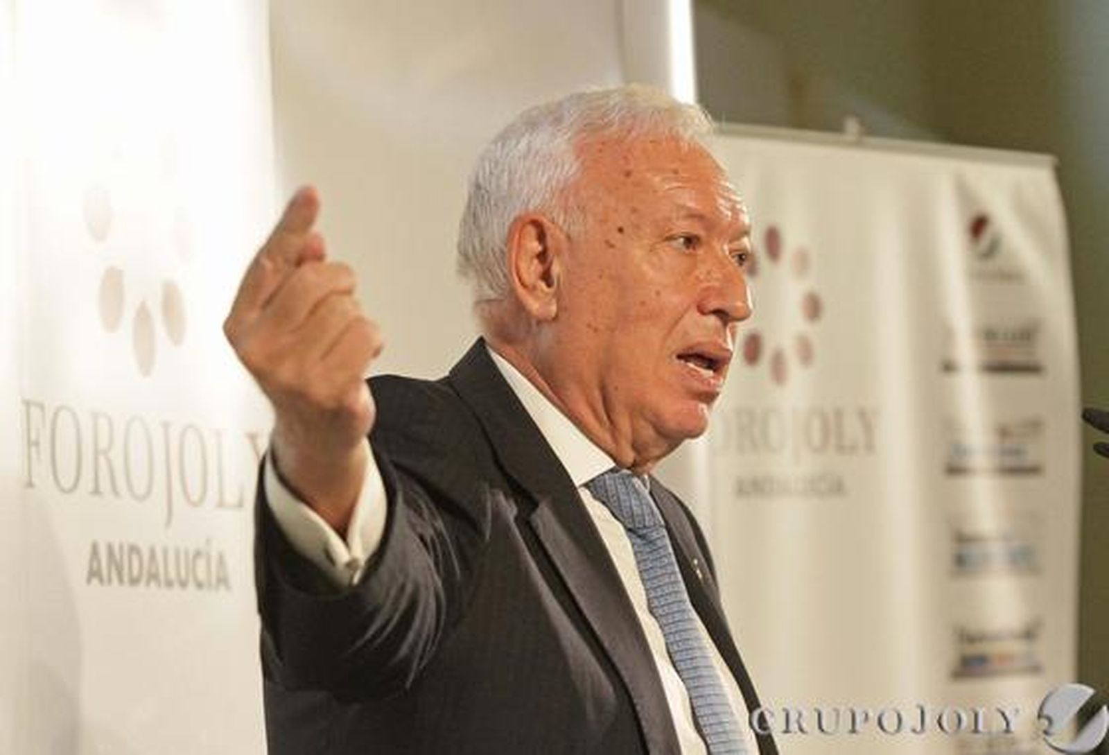 El ministro García-Margallo se dirige a los asistentes al foro.

Foto: Erasmo Fenoy