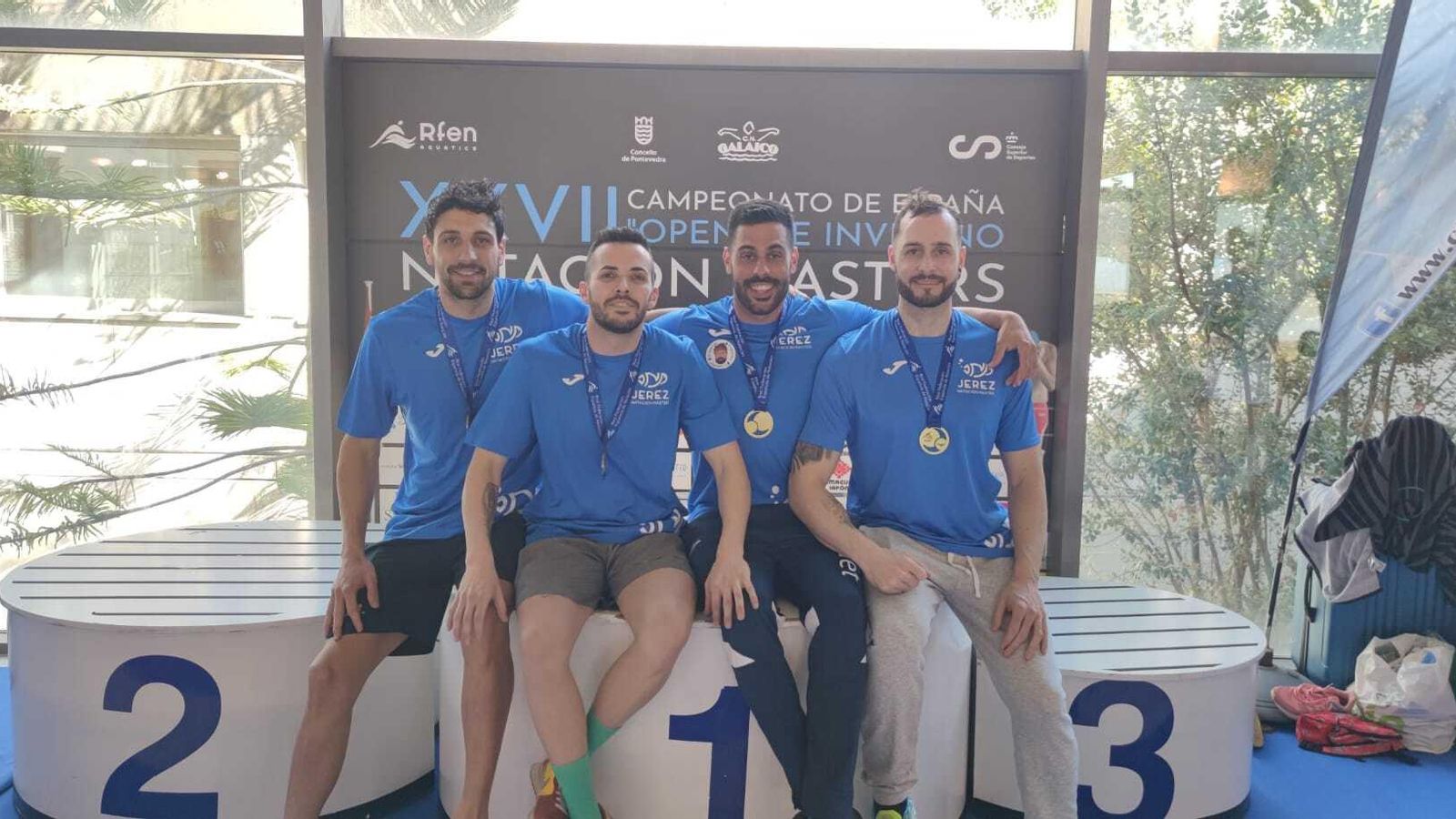 El equio del relevo masculino de 4x50 estilos con Blázquez, Pousa, González y Pallarés fue campeón.