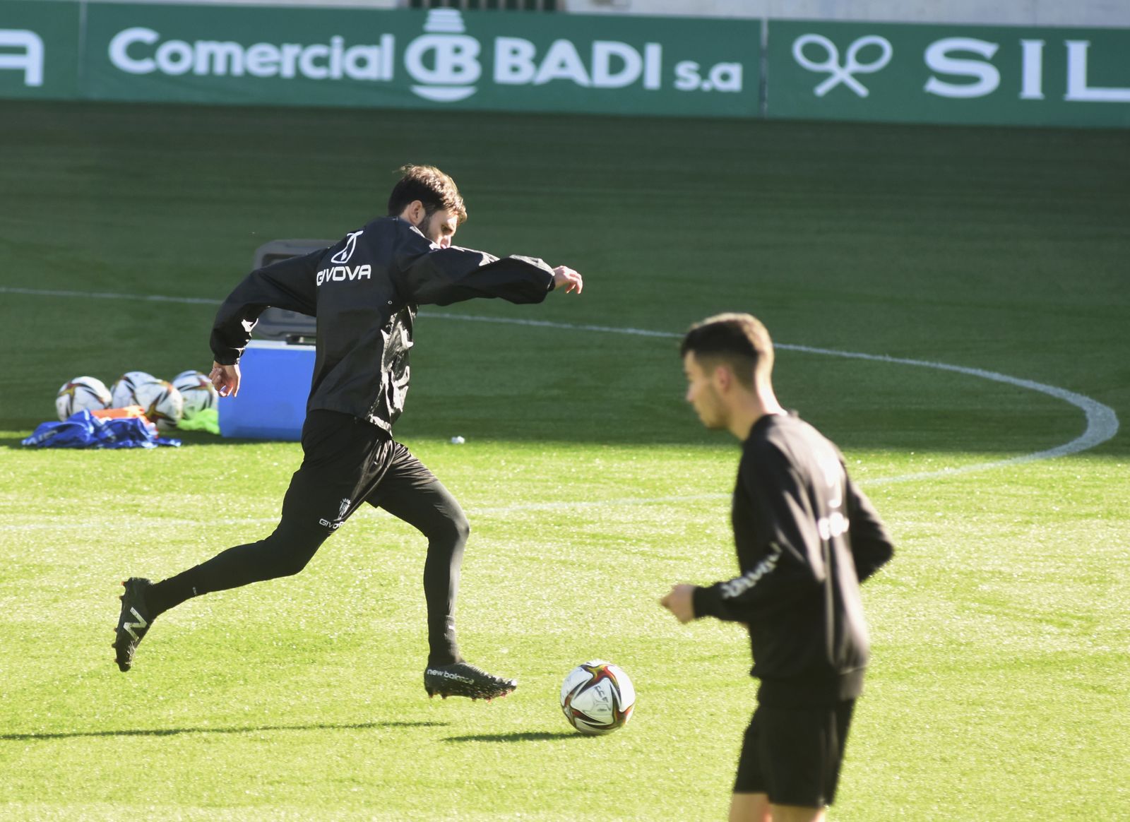 El regreso al trabajo del Córdoba CF tras el parón navideño, en imágenes