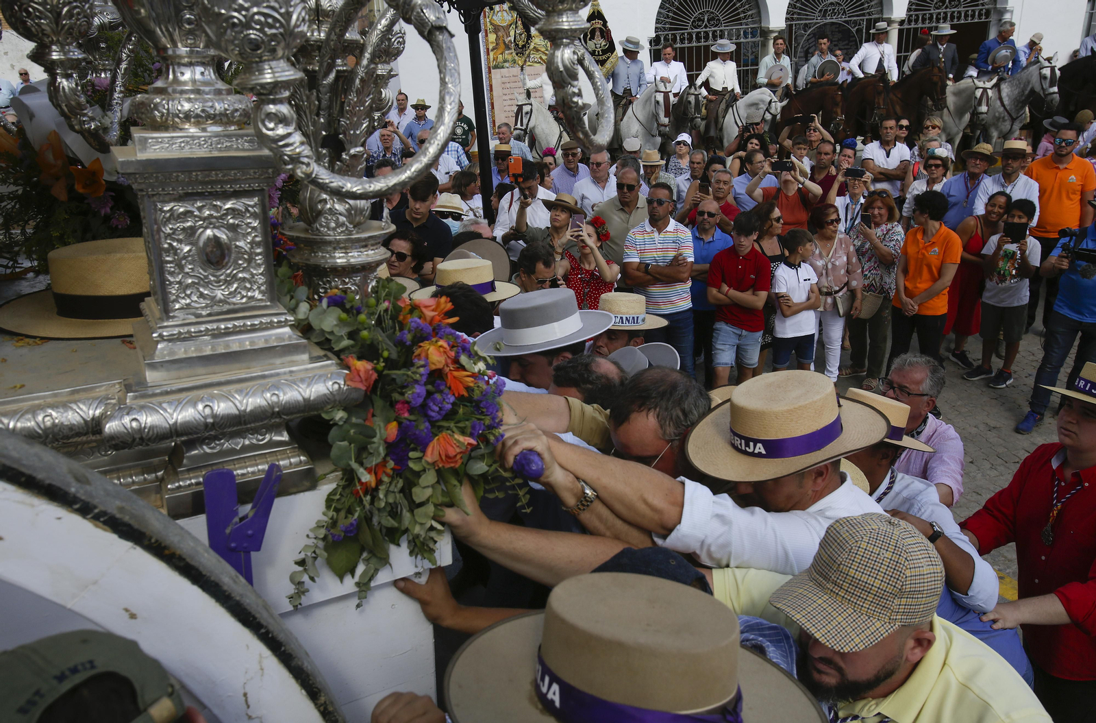 Paso de las Hermandades por Villamanrique