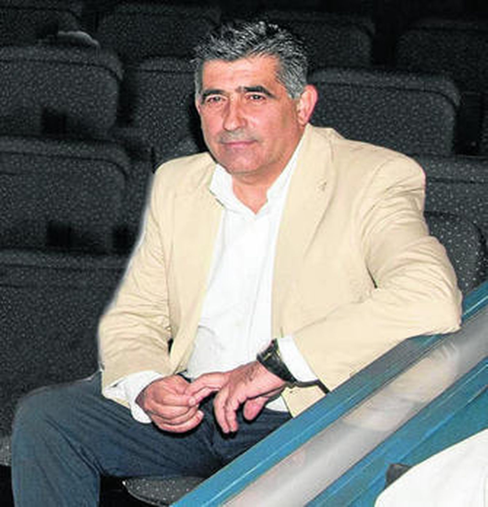 Eusebio Olmedo trabaja desde hace años para dar a conocer el mantecado de Estepa en el mundo.